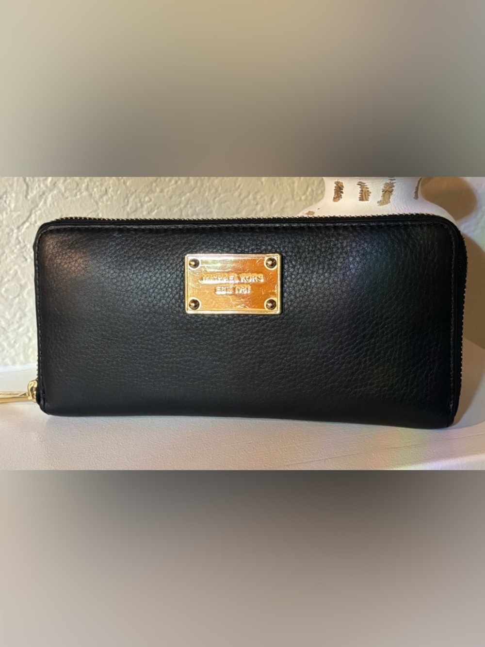 Michael Kors Black Leather Zip Wallet | Gold Plate Logo | Chic & Functional - Picture 8 of 12